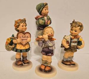 lot 502 image: Special Edition Hummel Collectors Club Porcelain Figure Set