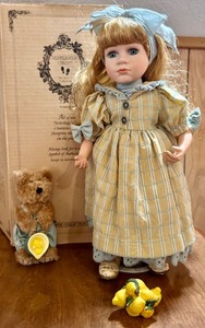lot 477 image: Vintage Boyds Bears Yesterdays Child Erin Doll Lemonade for Two #4915