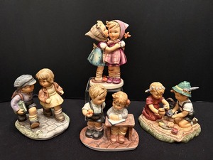 lot 516 image: Hummel Collection with Catching Up, Making Friends and More