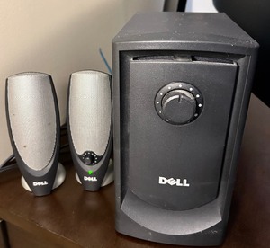 lot 70 image: Dell Computer Speakers and Subwoofer
