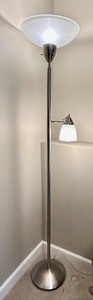 lot 71 image: Modern Tree Lamp  Floor Lamp Torchiere with Reading Light