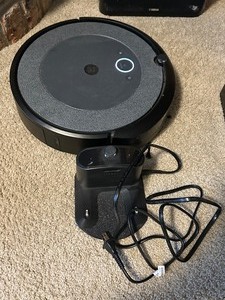 lot 45 image: iRobot Roomba Vacuum Cleaner with Charger