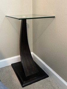 lot 50 image: Beveled Glass Top Modern Style End Table  Side Table