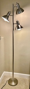 lot 59 image: Silver Floor Lamp  Lamp Tree with Three Adjustable Lights