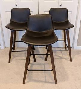lot 7 image: Armen Living Maddie Faux Leather Counter Height Stool Set