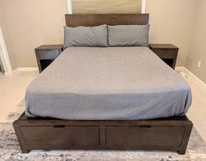 lot 10 image: Queen Size Wood Storage Bed Frame and Matching Nightstands