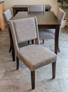 lot 18 image: Ashley Furniture Starmore Dining Chairs and Table