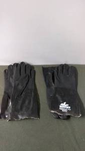 lot 213 image: Memphis PVC Coated Work Gloves - 2 pair