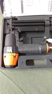 lot 235 image: WEN 18-Gauge 2-in-1 Brad Nailer & Stapler - Model 61722K (Open Box)
