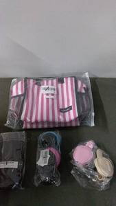 lot 129 image: Lot of Brand New Makeup Brushes, Cleaning Pads, Sketchbook & Cosmetic Pouch