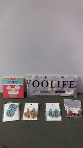 lot 186 image: Assorted Personal Care and Craft Supplies Lot