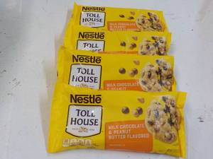 4 ct 11 oz bags Nestle Toll House M...