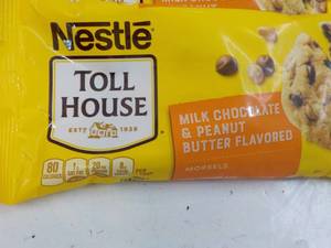 4 ct 11 oz bags Nestle Toll House M...