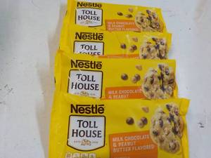 4 ct 11 oz bags Nestle Toll House M...