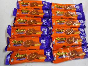 Reeses Candy - in date...