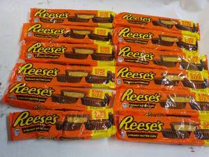Reeses Candy - in date...