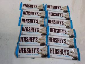 Hersheys Candy - past best date...