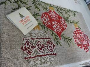 Hand Hooked Accent Holiday Floor Ma...