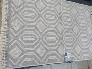Off the Loom Accent Rug 30 x 45...