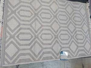 Off the Loom Accent Rug 30 x 45...
