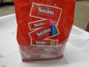 2 lb. 4.55 oz Bag Twizzlers past b...