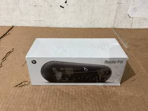 lot 11 image: Beats Pill Wireless Bluetooth Speaker