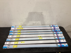 lot 622 image: LOT OF 8 2PCS Great Value Great Value LED Light Bulb, 17 Watts (32W40W Equivalent) T8T12 Replacement Lamp G13 Base, Non-dimmable