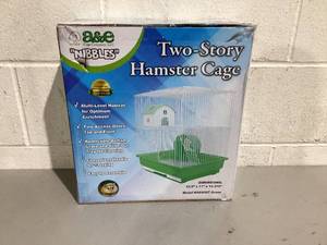 lot 535 image: A&E Two-Story Hamster Cage