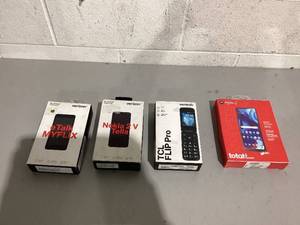 lot 569 image: LOT of 4 Verizon Cell Phones