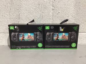 lot 581 image: LOT of 2 Razer Kishi Mobile Gaming Controller for Android
