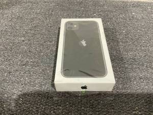 lot 204 image: Apple iPhone 11- 64 GB