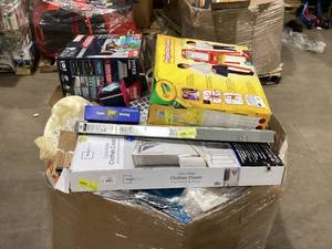 lot 902 image: Wholesale Pallet of Assorted Miscellaneous Items