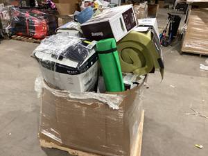 lot 903 image: Wholesale Pallet of Assorted Miscellaneous Items