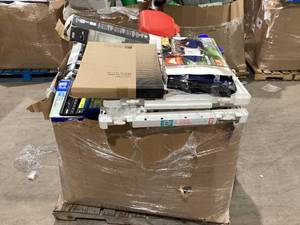 lot 908 image: Wholesale Pallet of Assorted Miscellaneous Items