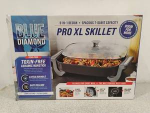 lot 5 image: BLUE DIAMOND PRO XL SKILLET