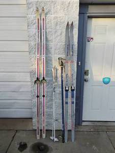 lot 76 image: 2 SKI SETS ( FISCHER AND ROSSIGNOL )