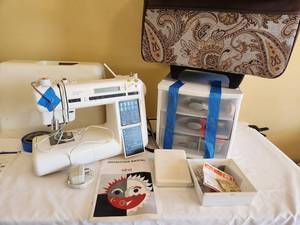 lot 67 image: Elna 6004 Sewing Machine and Sewing Notions