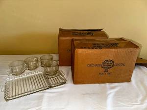 lot 78 image: Orchard Crystal Party Set - Two Sets for a total of 8