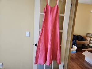 lot 108 image: Vibrant Pink Summer Dress