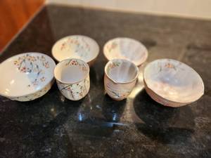 lot 121 image: Hand-Painted Ceramic Tea Set