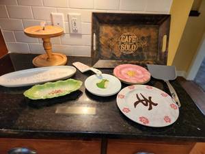 lot 136 image: Vintage Kitchenware Collection Set