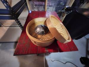 lot 200 image: Bamboo Steamer Set With Metal Insert
