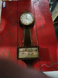 lot 204 image: Vintage Antique Wall Clock
