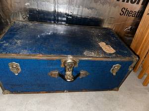 lot 207 image: Vintage Blue Trunk with Patterned Lining