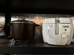 lot 208 image: Presto CoolDaddy Elite Fryer & Pot