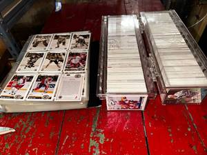 lot 239 image: Large Hockey Card Collection