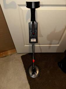 lot 253 image: Beginners Metal Detector