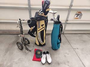 lot 282 image: Wilson Golf Clubs Set with Trolley