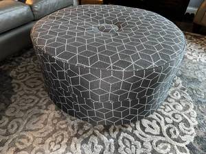 lot 9A image: Geometric Pattern Round Ottoman