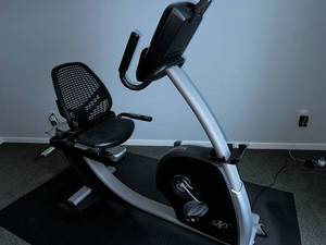 lot 12D image: NordicTrack VR25 Recumbent Bike